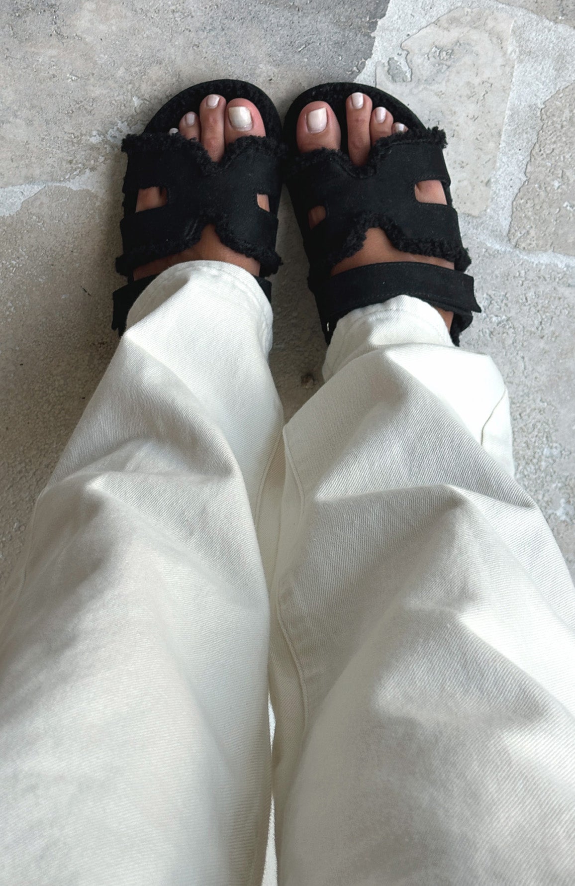SANDRA_SHEARLING_SANDALS_12.3.25_04