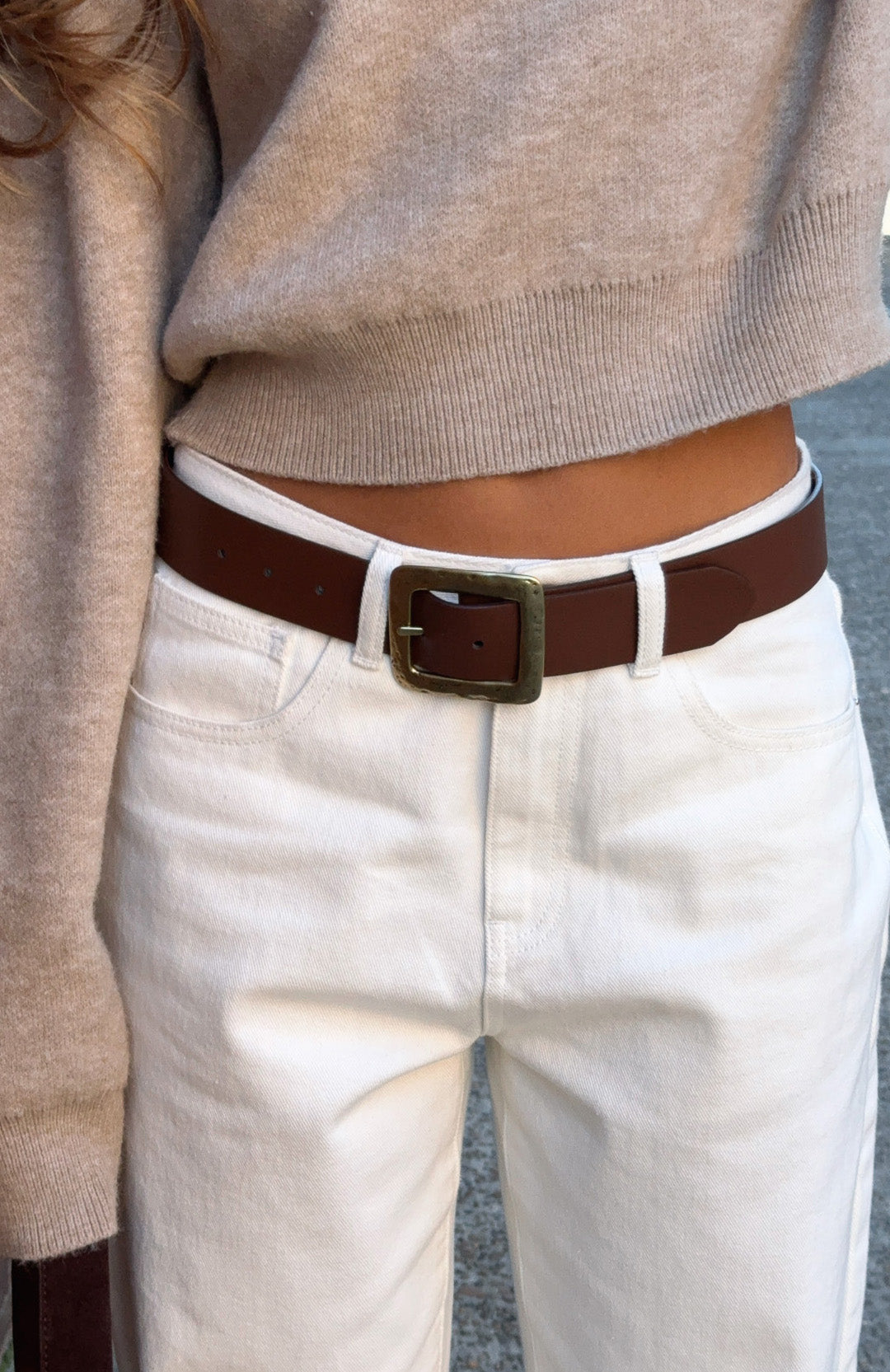 white-fox-esme-belt-chocolate-faux-suede-gold.6.08.25.07