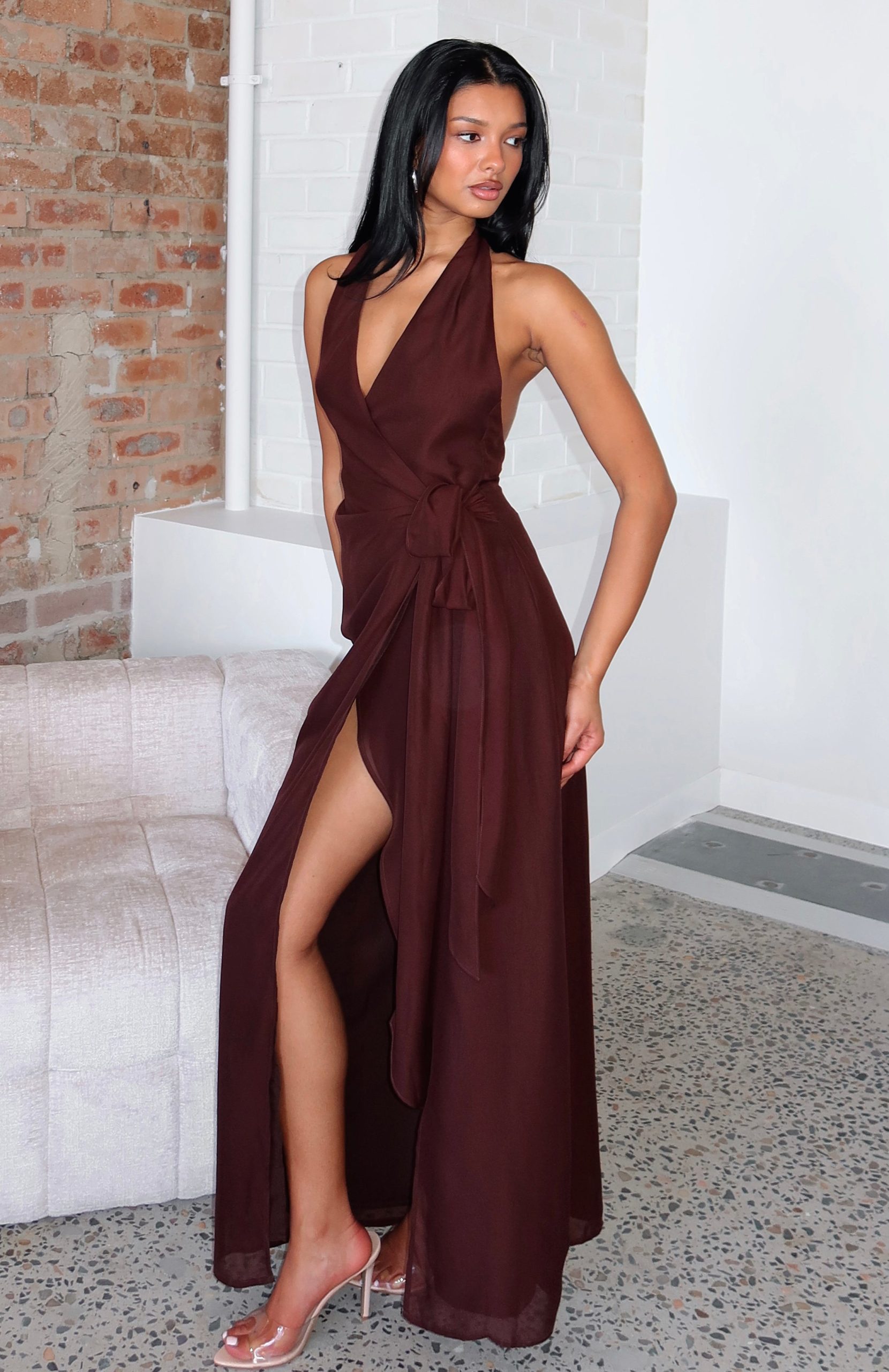 white-fox-how-i-feel-halter-maxi-dress-chocolate-brown-17.9.2402