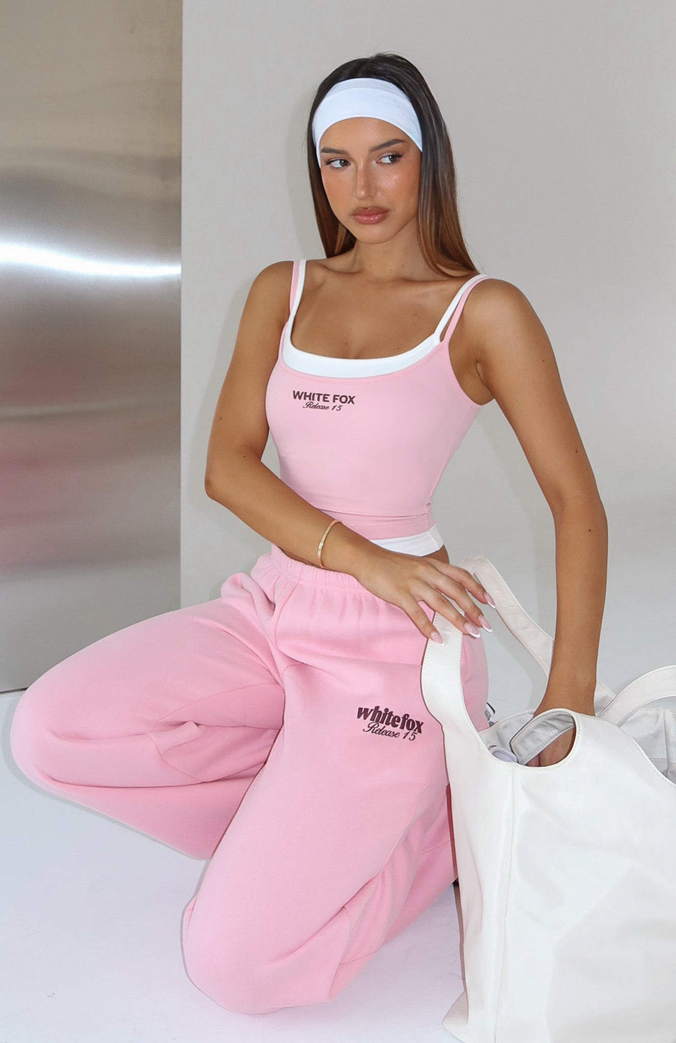 white-fox-release-15-kiana-wide-leg-sweatpants-pink-release-15-asalia-tank-top-pink-8.1.2608