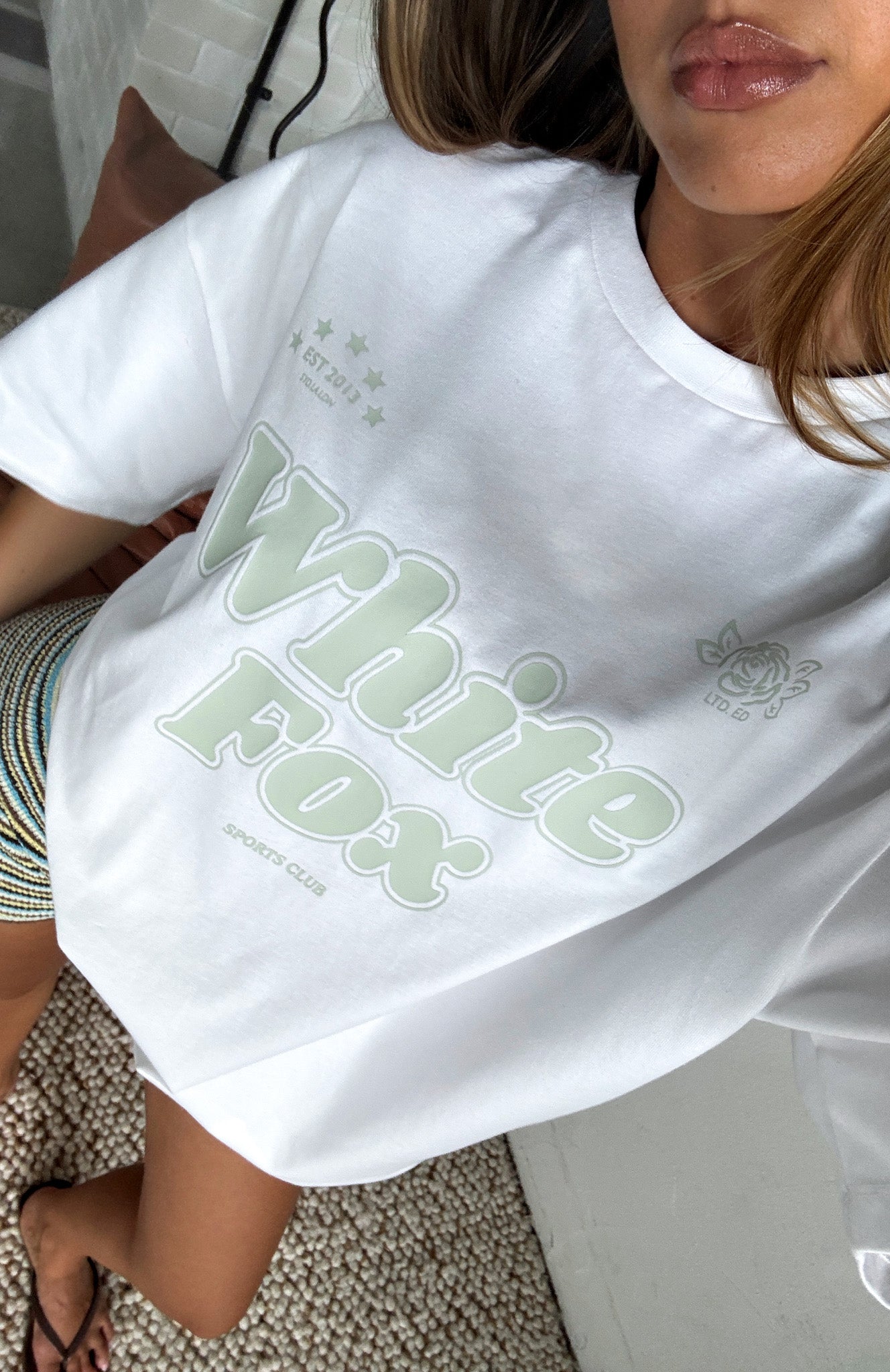 white-fox-seeing-stars-oversized-tee-white-25.02.26-001