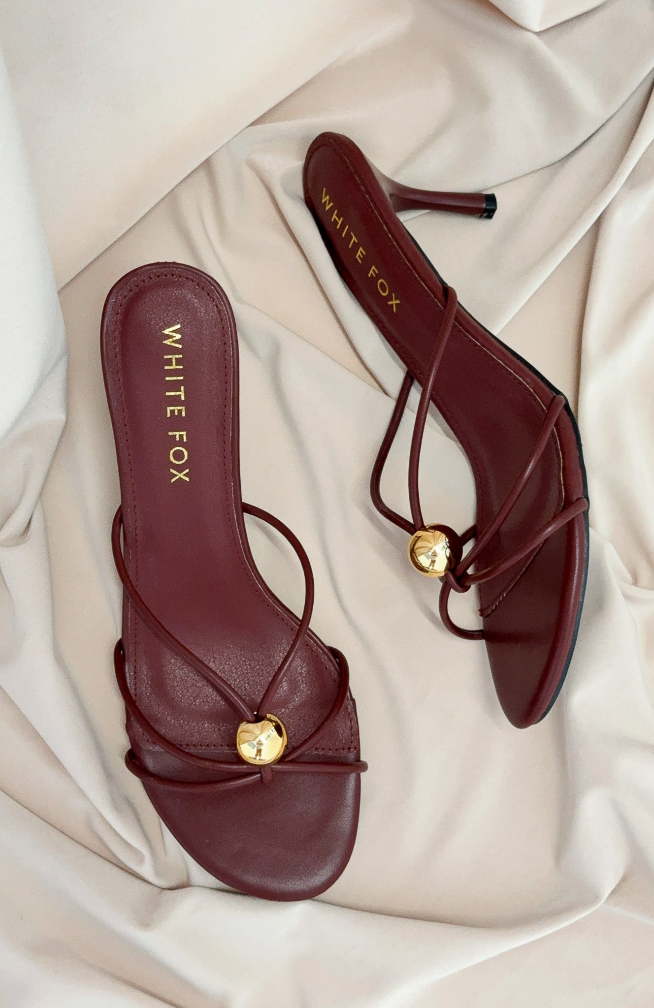 white-fox-sinclair-heels-burgundy-red-21.1.26001