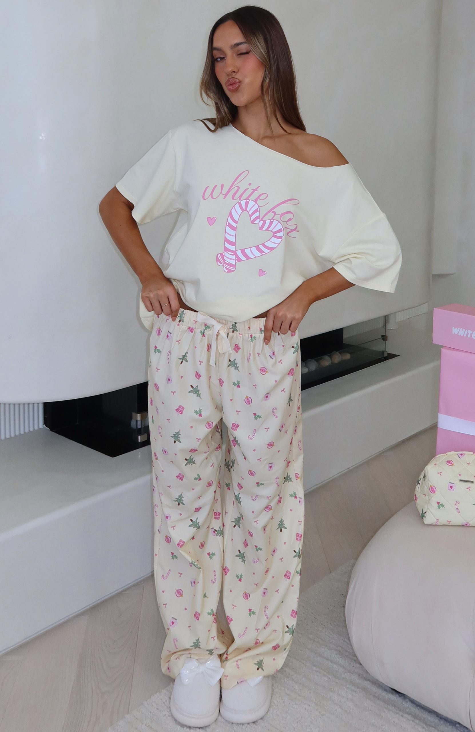 white-fox-sweetheart-pyjama-off-shoulder-tee-lemon-sweetheart-pyjama-pants-festive-flicker.30.9.25.01
